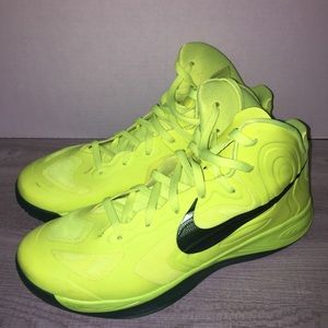 NIKE Hyperfuse Neon